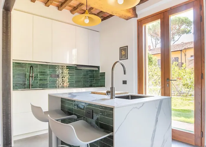 La Casina, Precious In A Unique Location, Dom wakacyjny