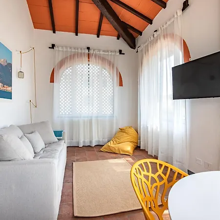 La Casina, Precious In A Unique Location, Tatil Evi *