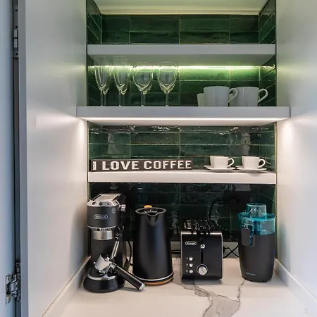 La Casina, Precious In A Unique Location, * Βιαρέτζιο