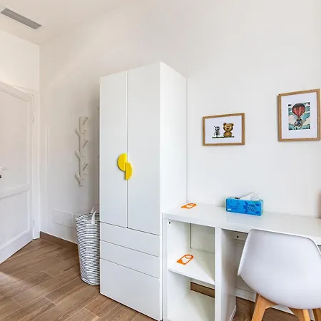 La Casina, Precious In A Unique Location,