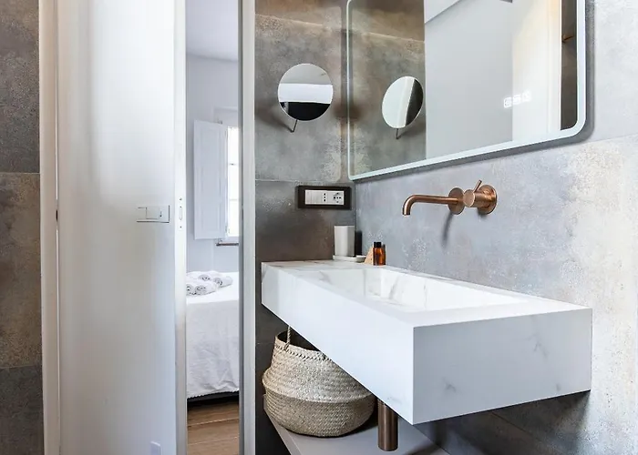 La Casina, Precious In A Unique Location, В'яреджо