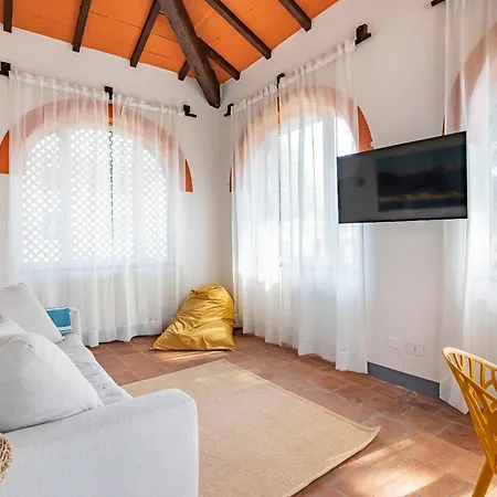 La Casina, Precious In A Unique Location,